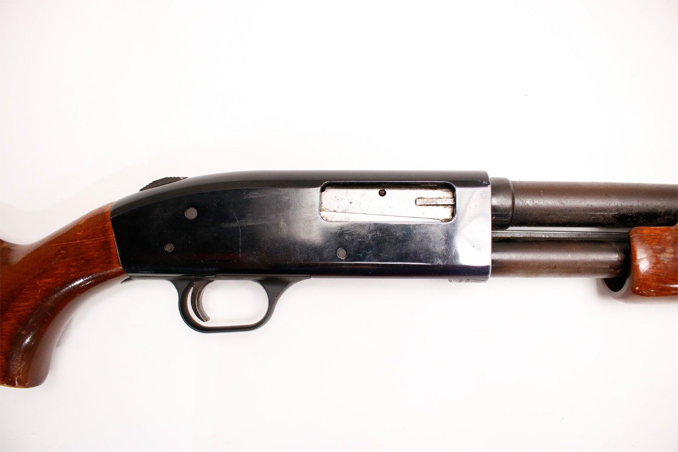 MOSSBERG 500CT 20-Gauge Police Trade-in Pump-Action Shotgun