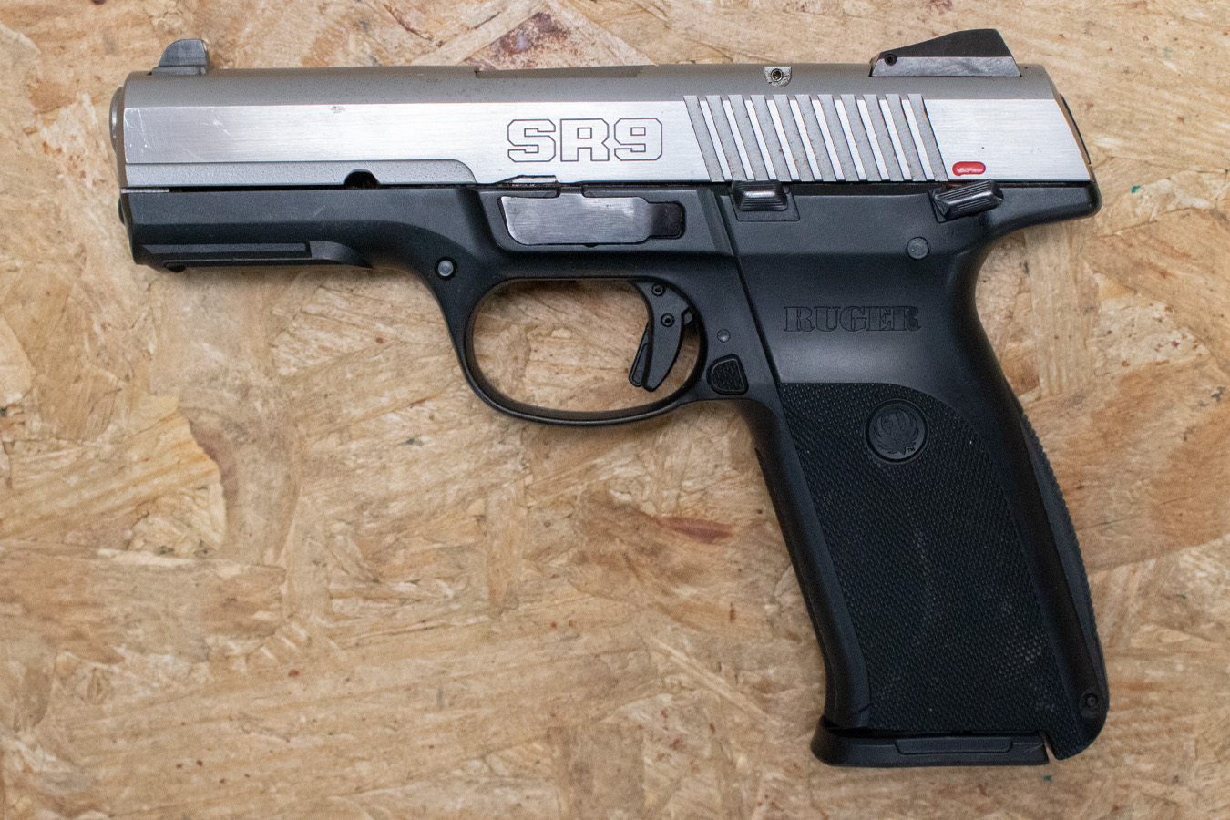 RUGER SR9 9mm Police Trade-In Pistol with Two-Tone Finish