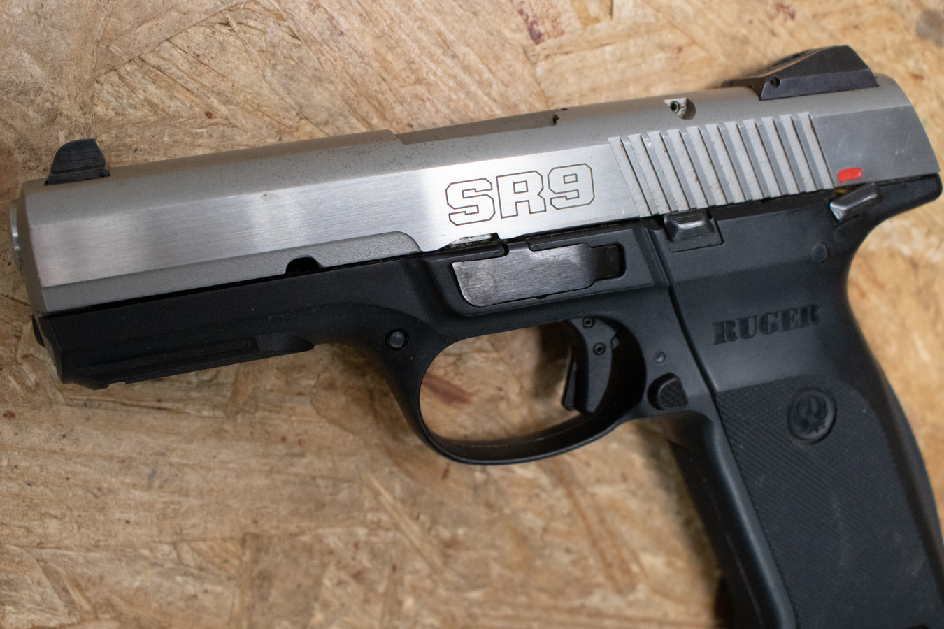 RUGER SR9 9mm Police Trade-In Pistol with Two-Tone Finish