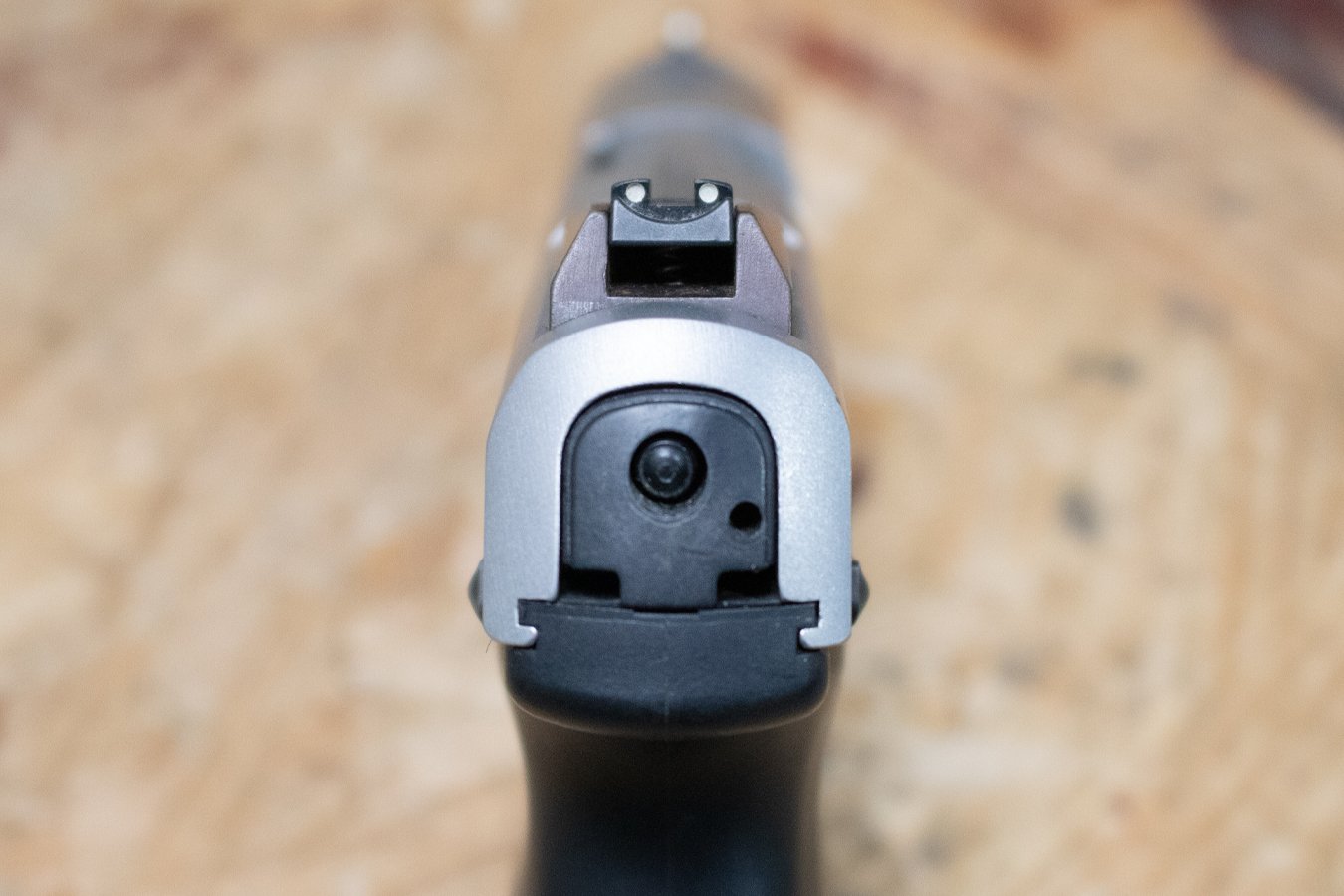 RUGER SR40C 40 S&W Police Trade-In Pistol with Extended Magazine