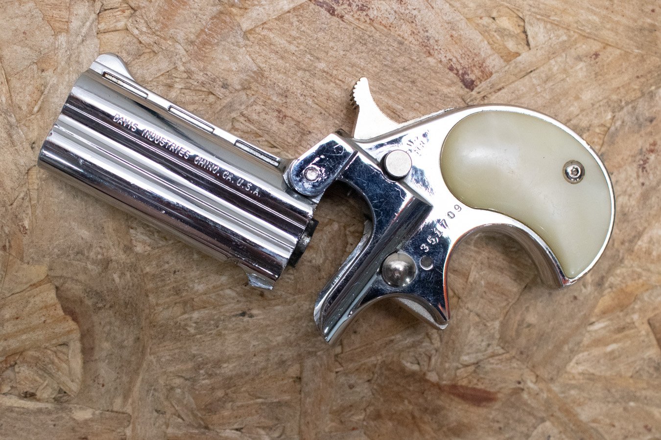 DAVIS D-22 22LR Derringer Police Trade-In Pistol with Chrome Finish