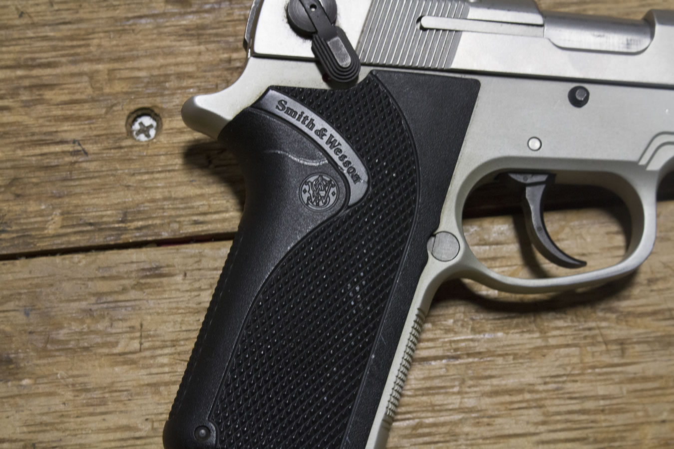 SMITH AND WESSON 3913TSW 9mm Police Trade-ins (Very Good Condition)