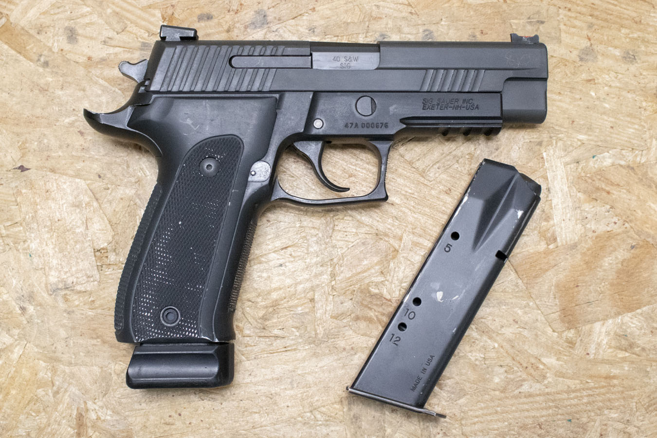 SIG SAUER P226 40 S&W Police Trade-In Pistol with Two Magazines