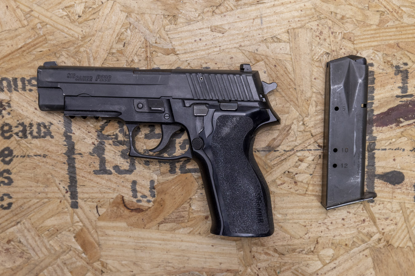 SIG SAUER P226R 40 S&W DASA Police Trade-In Pistol