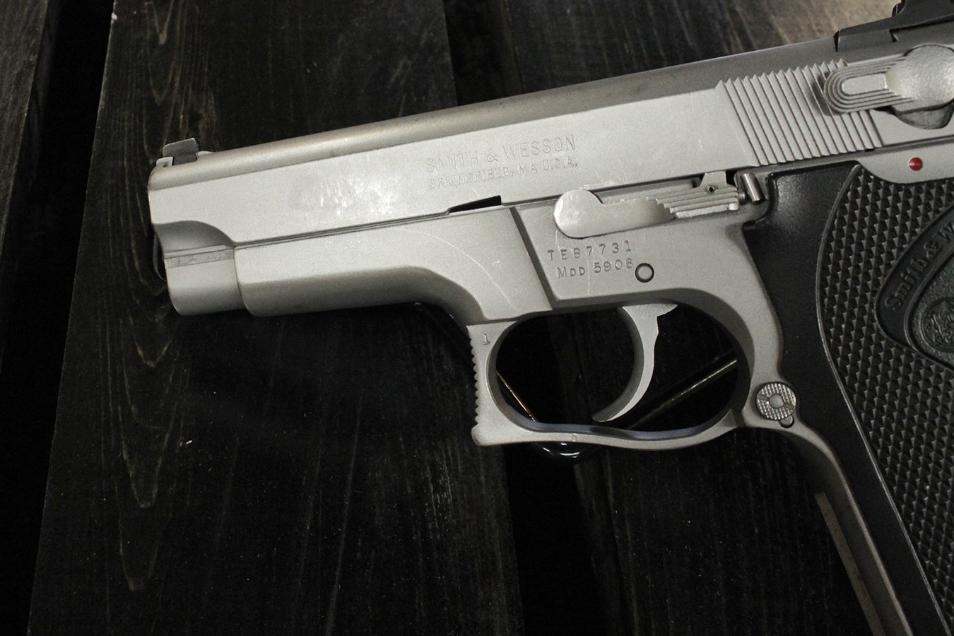 SMITH AND WESSON 5906 9mm Police Trade-ins (Good Condition)