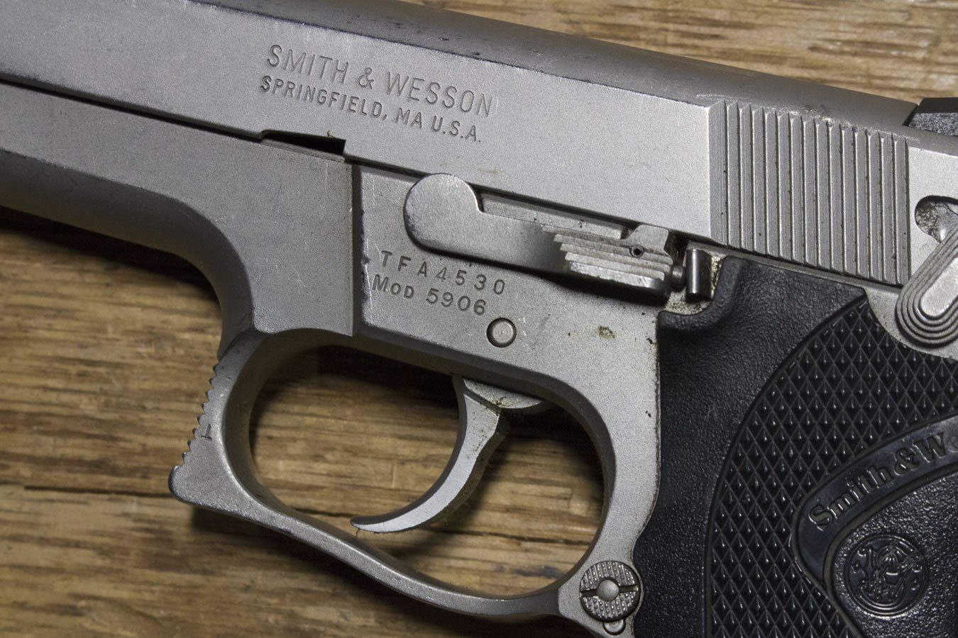 SMITH AND WESSON 5906 9mm Police Trade-ins (Fair Condition)