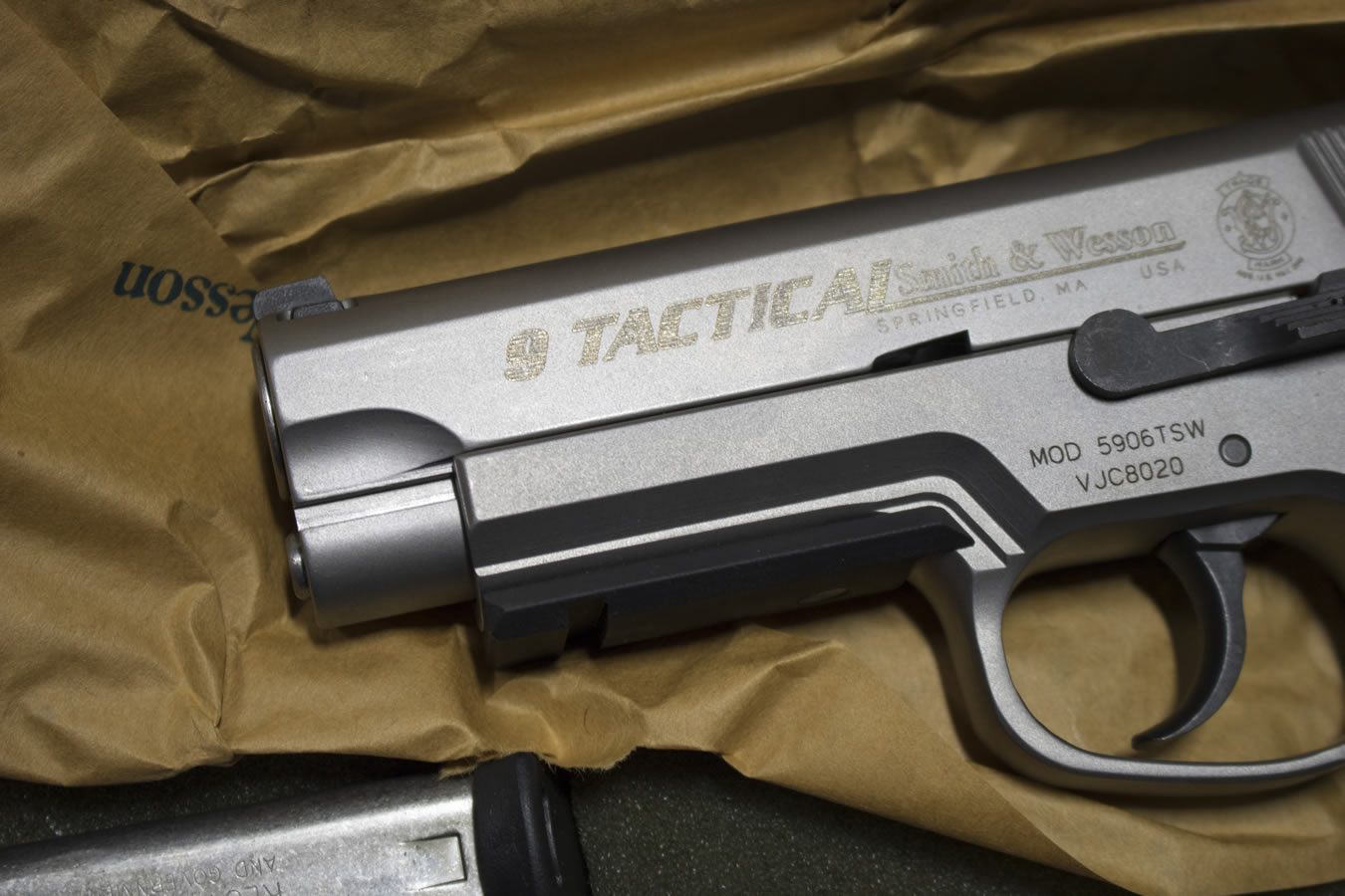 SMITH AND WESSON 5906TSW Tactical 9mm Police Trade-ins (New in Box)