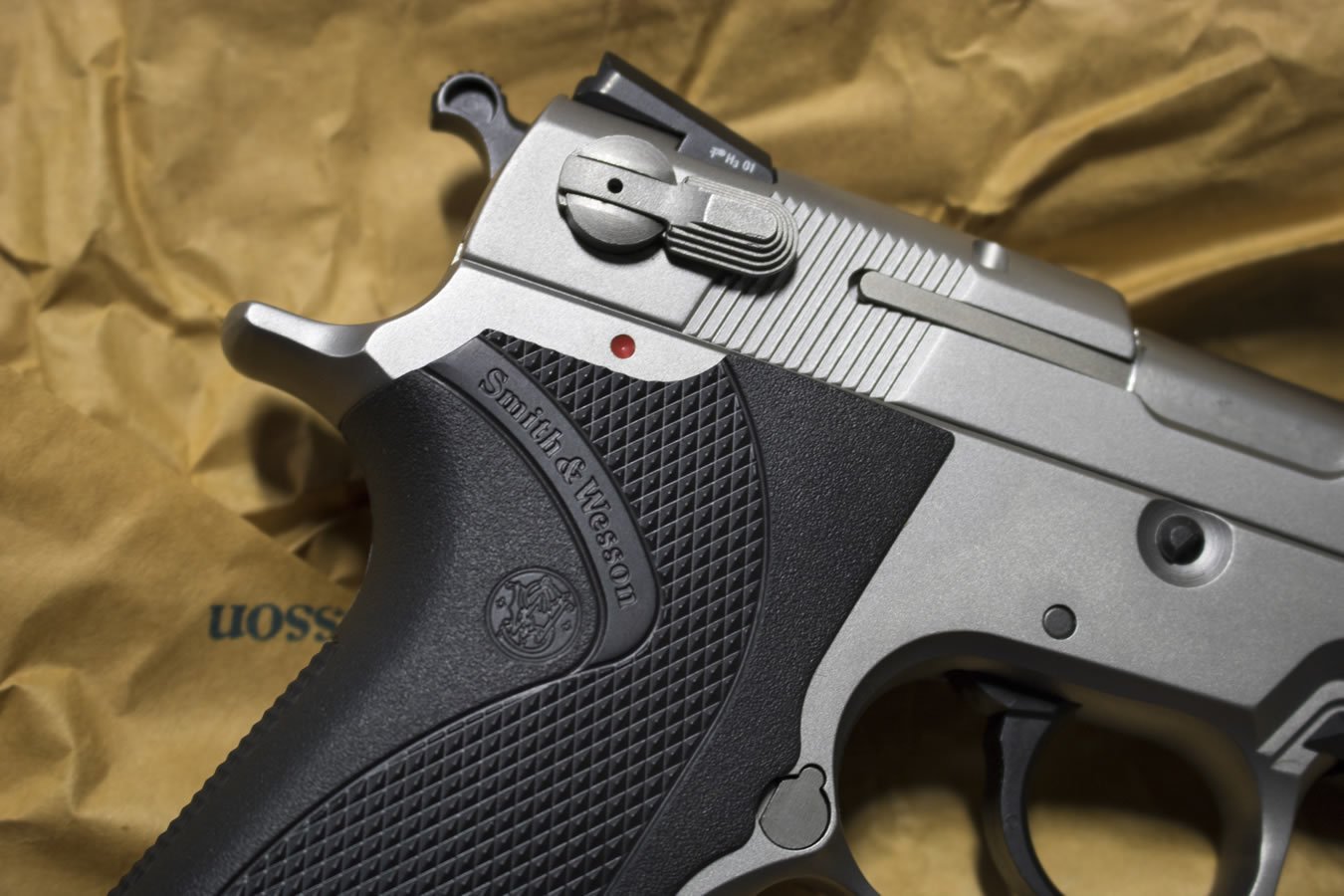 SMITH AND WESSON 5906TSW Tactical 9mm Police Trade-ins (New in Box)
