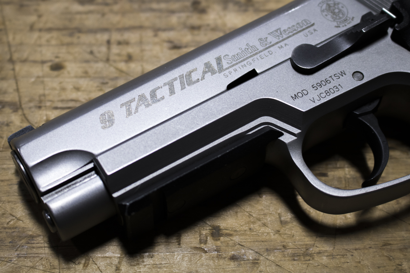 SMITH AND WESSON 5906TSW Tactical 9mm Police Trade-ins (Very Good Condition)