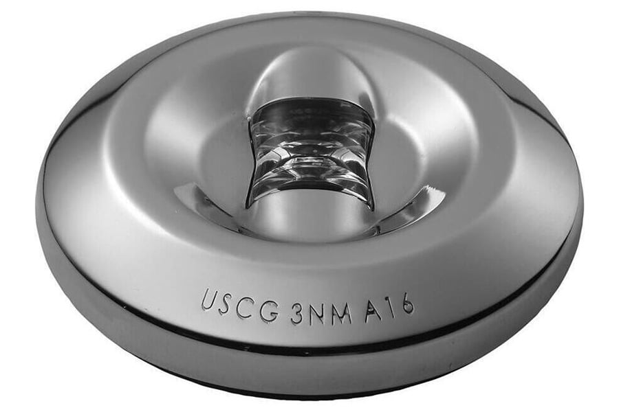 Attwood LED 3-Mile Transom Light