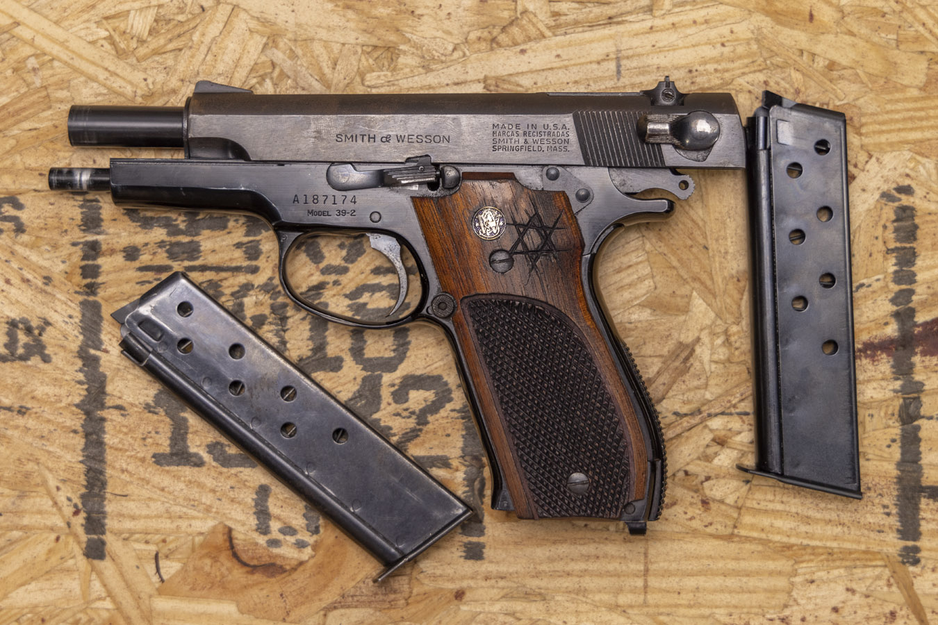 SMITH AND WESSON 39-2 9mm DA/SA Police Trade-In Pistol