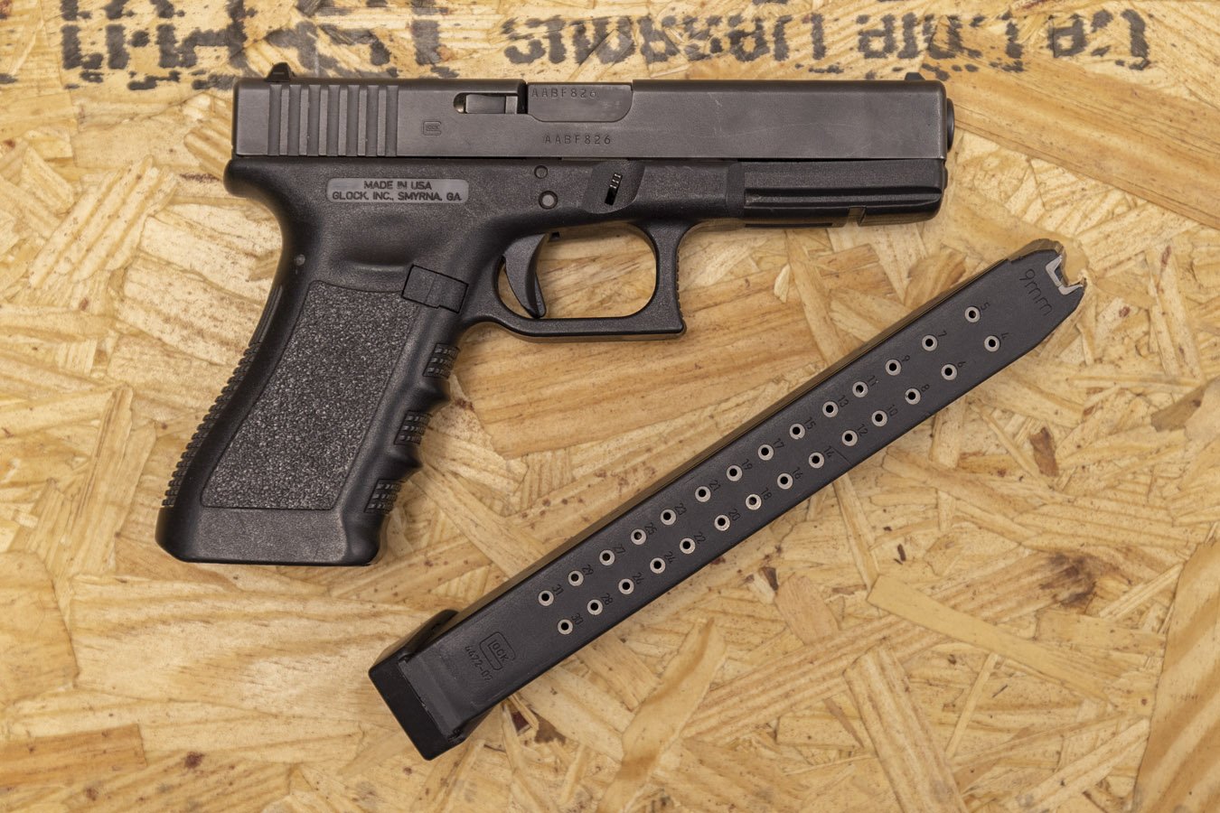 GLOCK 17 Gen3 9mm Police Trade-In Pistol with 31 Round Magazine