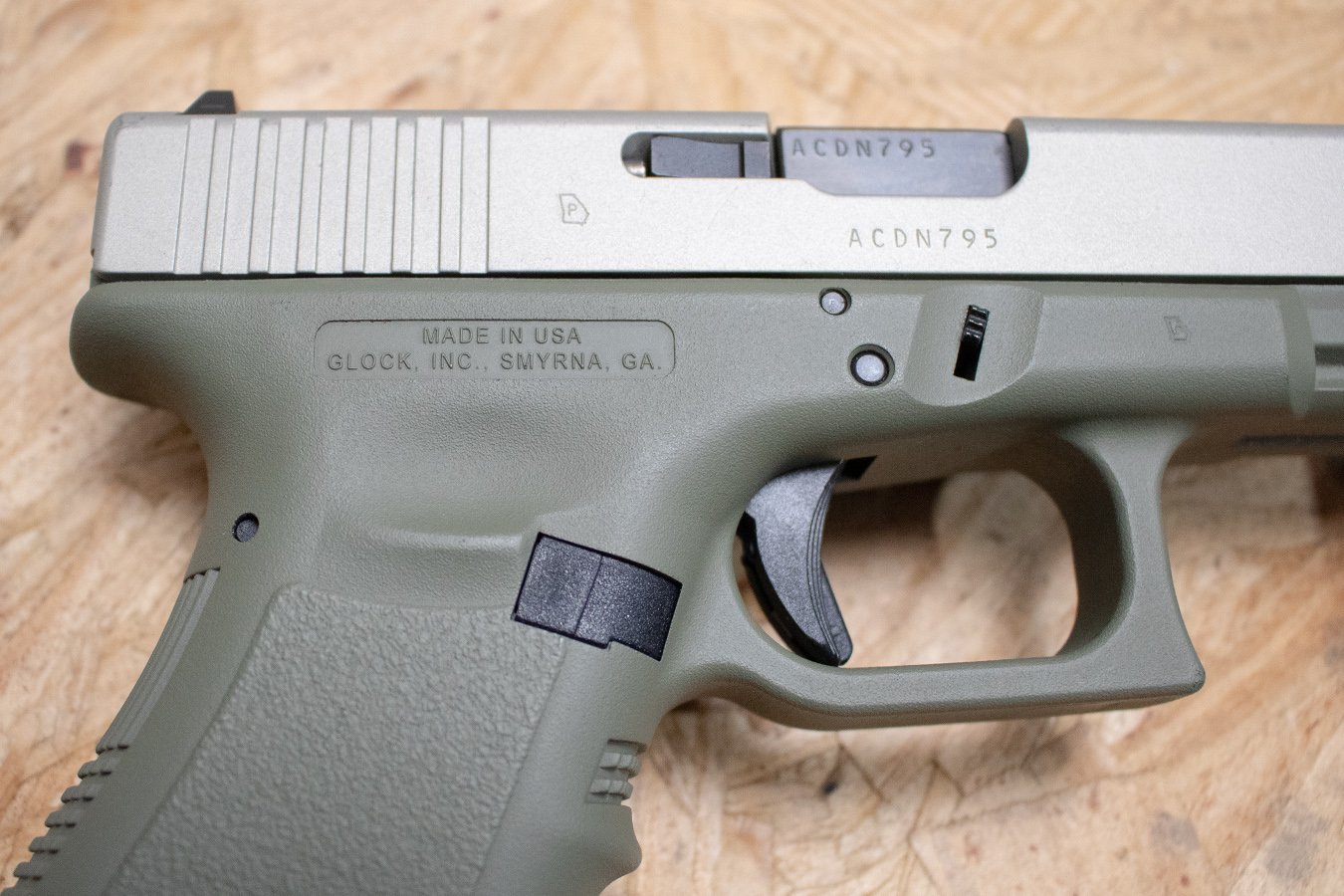 GLOCK 19 9mm Police Trade-In Pistol with OD Green Frame and Glock Case