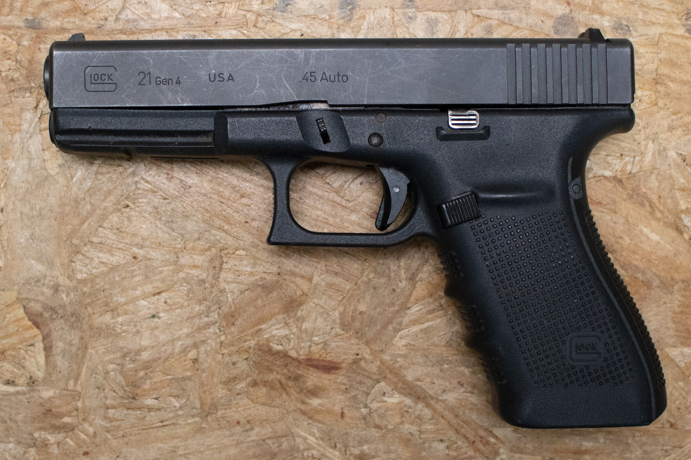 GLOCK 21 Gen4 45ACP Police Trade-In Pistol (Magazine Not Included)