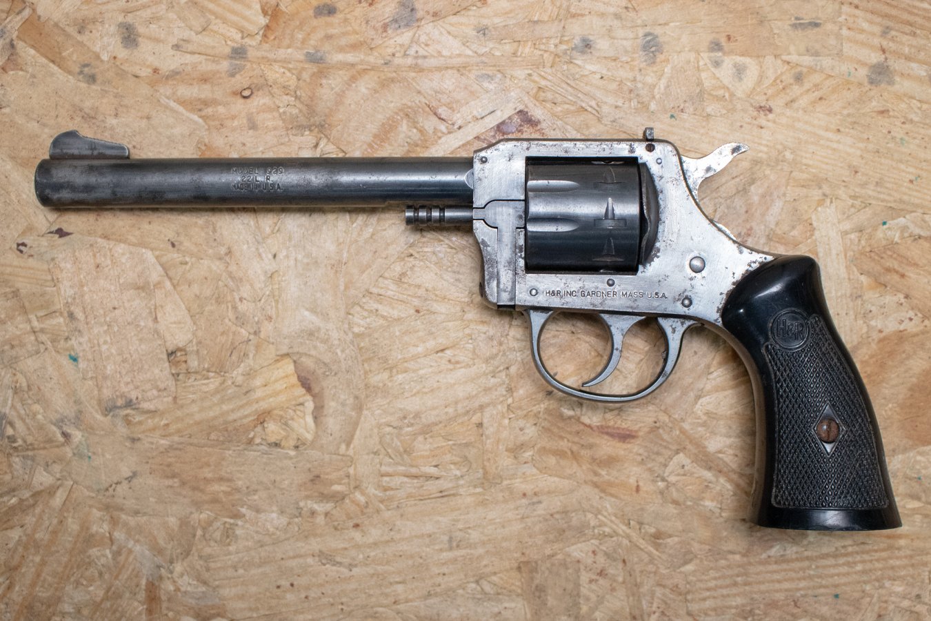 H AND R 929 22LR Police Trade-In Revolver
