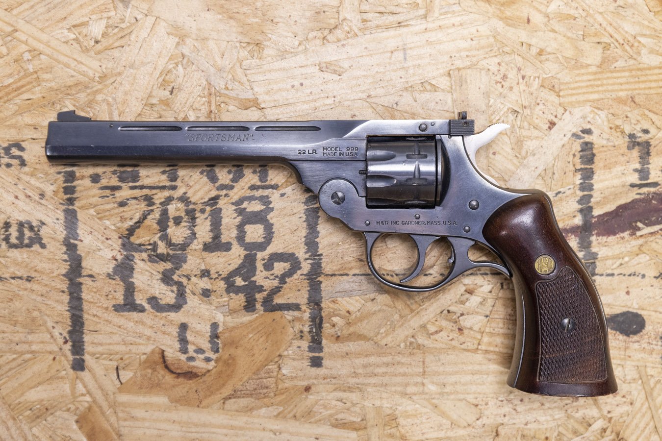 H AND R HR 999 Sportsman .22LR Police Trade-In Revolver