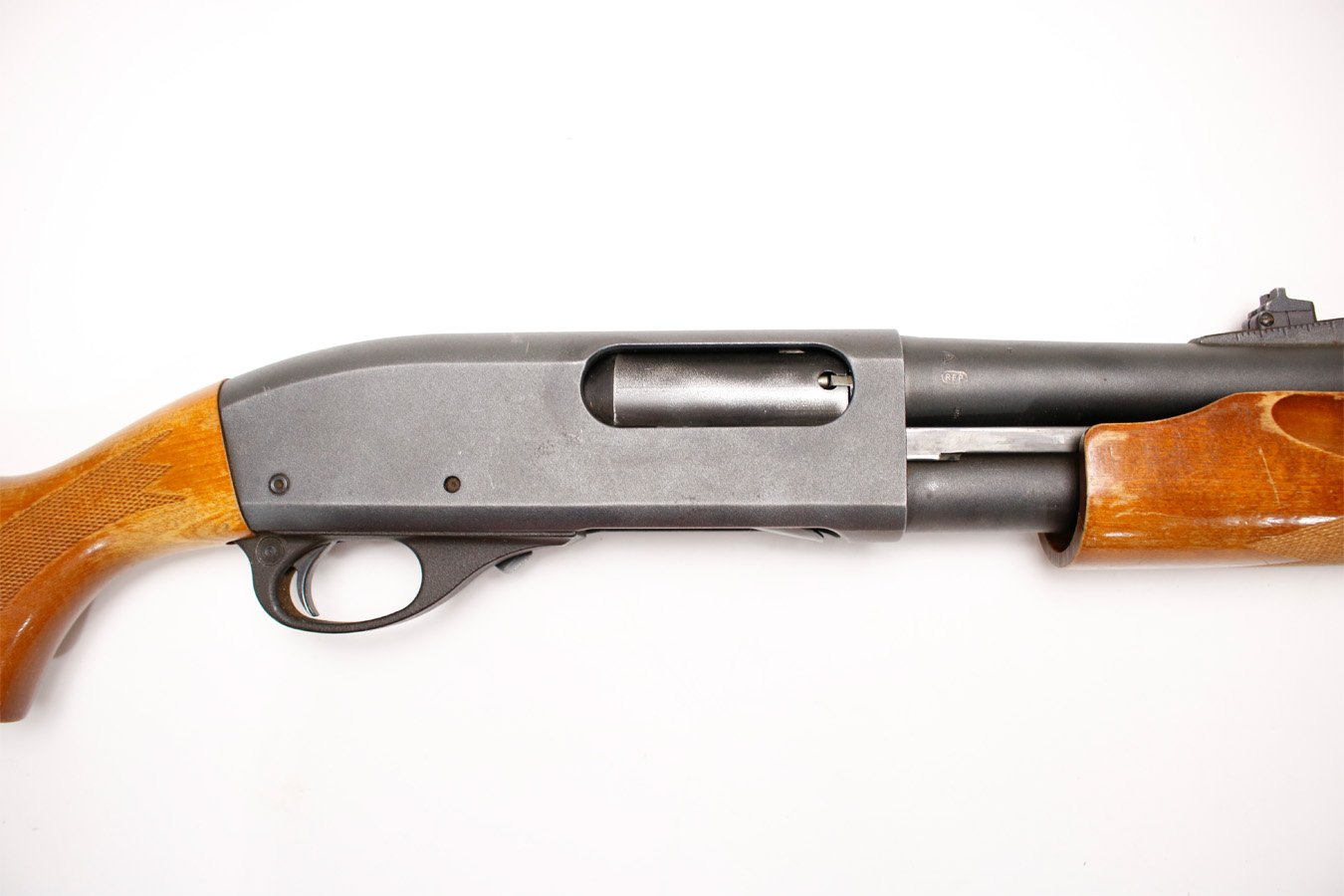 REMINGTON 870 Express Magnum 12-Gauge Police Trade-in Pump-Action Shotgun
