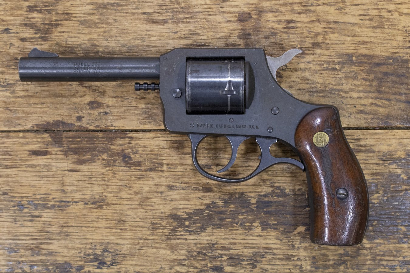 H AND R 532 32 HR Mag Police Trade-In Revolver