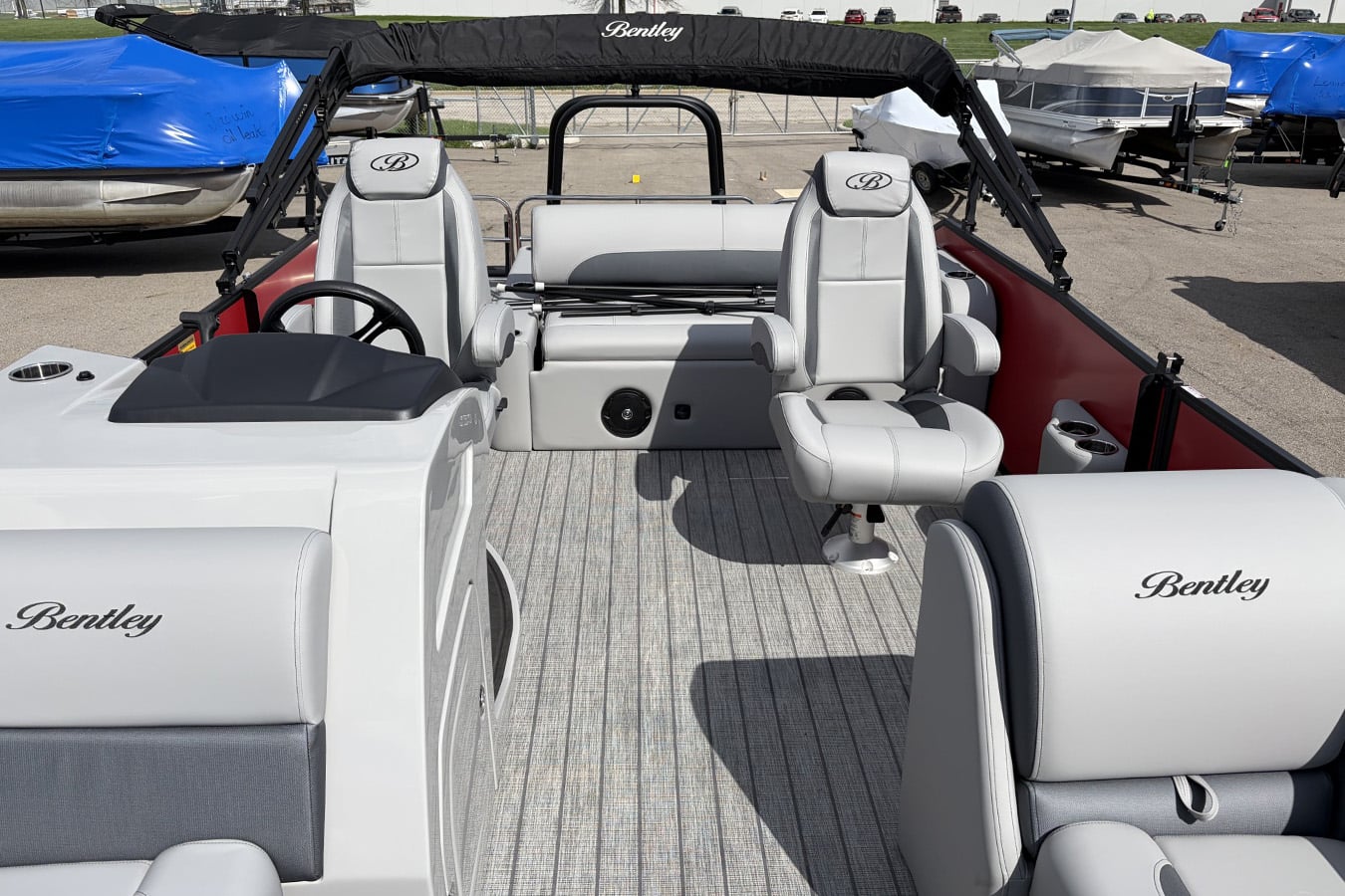 Bentley 2026 Legacy 223 Swingback with 150L Mercury 