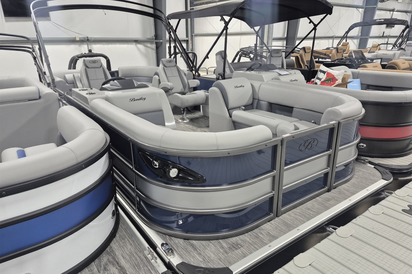 Bentley 2026 Legacy 223 Navigator with Mercury 150L Engine