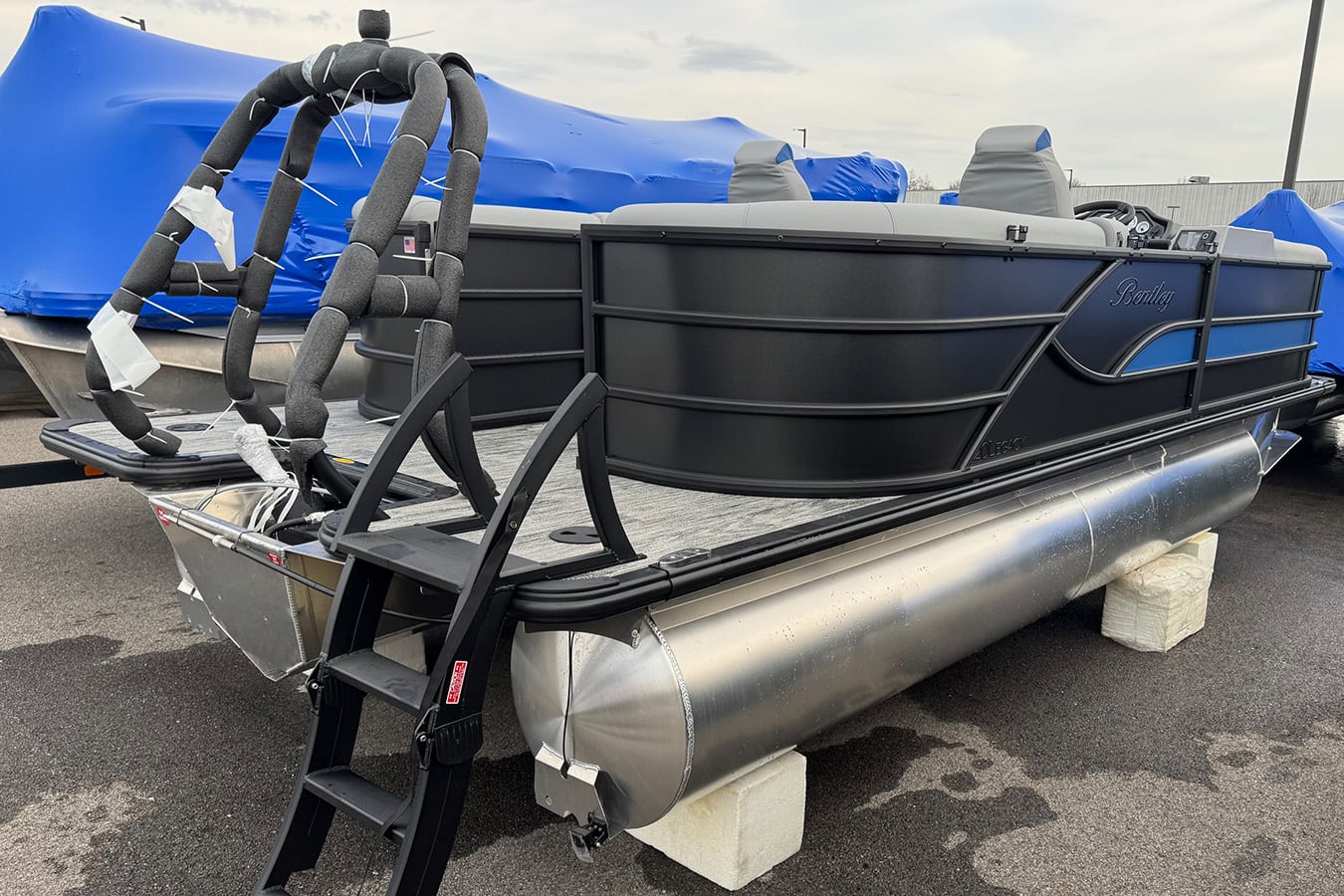 Bentley 2026 Legacy 200 Navigator with Mercury 90 ELPT CT 