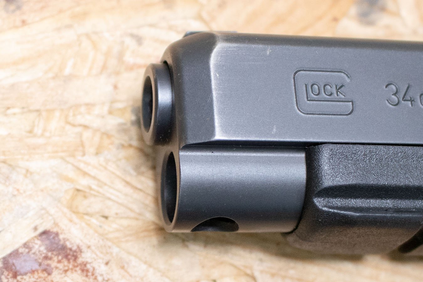 GLOCK 34 Gen4 9mm Police Trade-In Pistol with Window-Cut Slide, Case