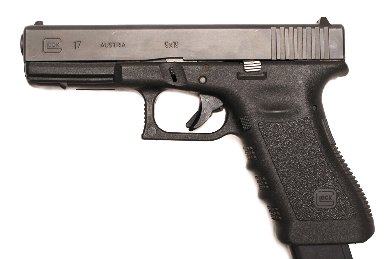 GLOCK 17 Gen 3 9mm Police Trade-In Pistol with Original Box and 31 Round Magazine