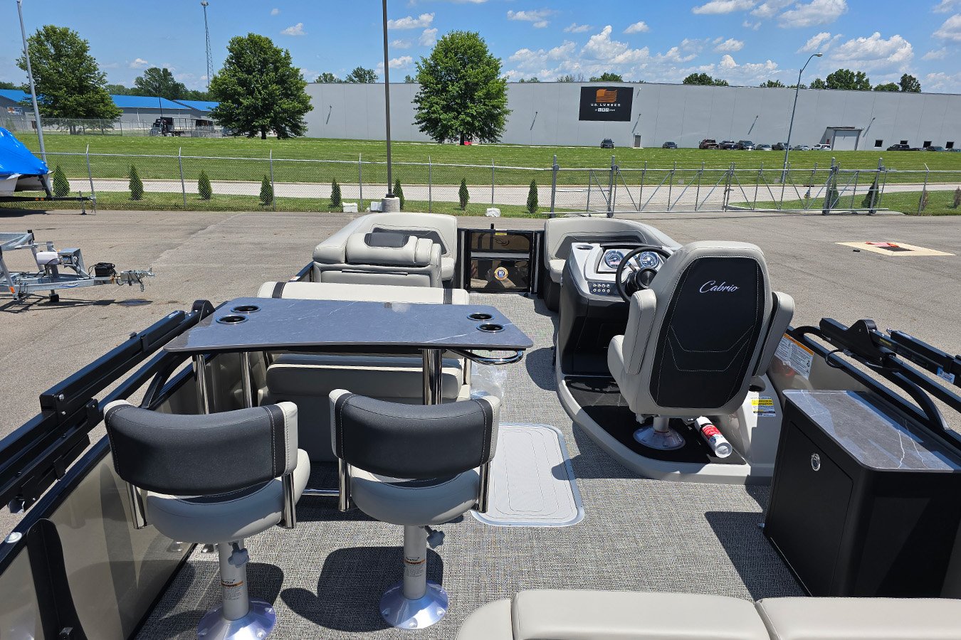Barletta Cabrio 24UE Ultra Entertainer Pontoon with Mercury 250L 