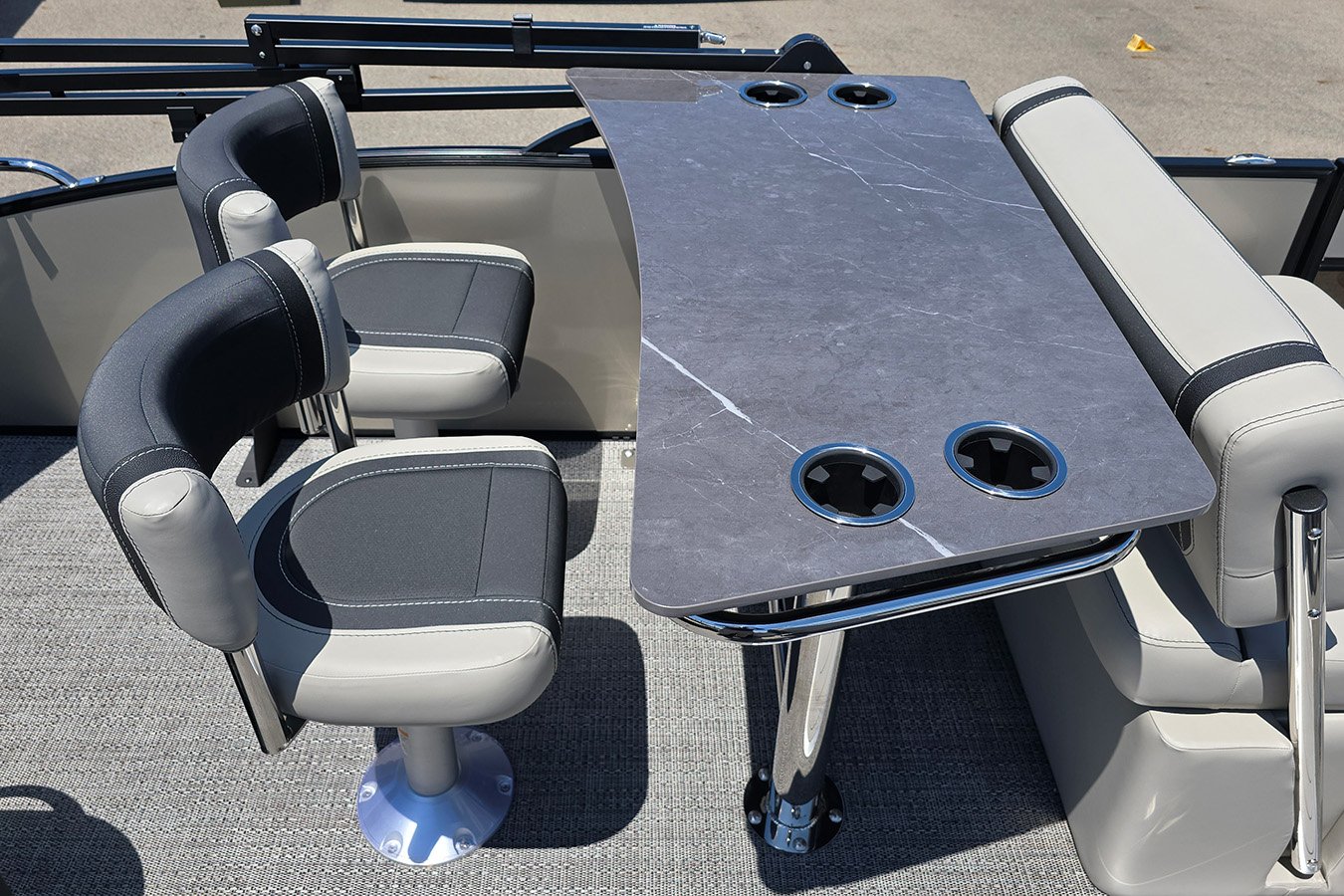 Barletta Cabrio 24UE Ultra Entertainer Pontoon with Mercury 250L 