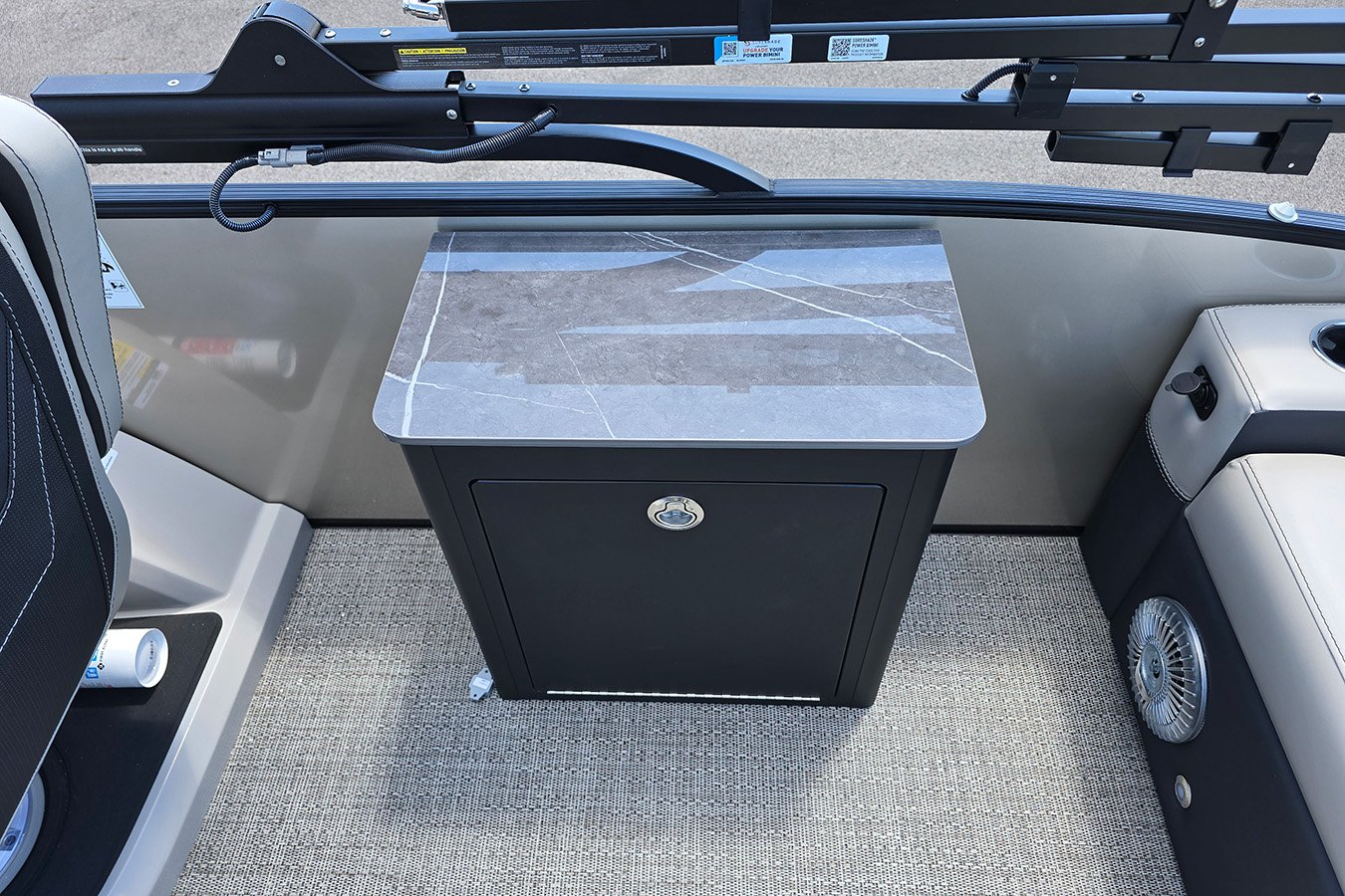 Barletta Cabrio 24UE Ultra Entertainer Pontoon with Mercury 250L 