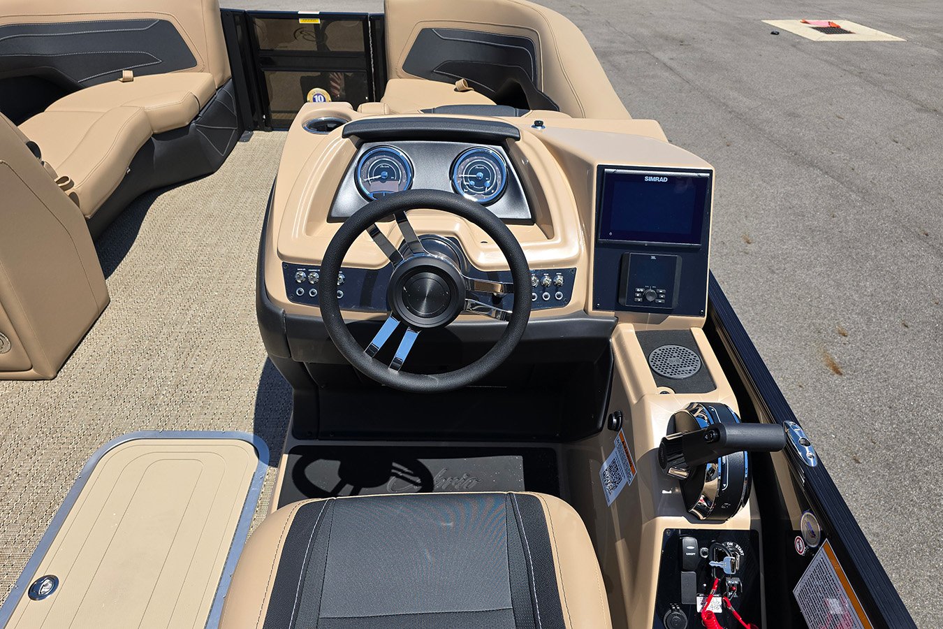 Barletta Cabrio 22UC with Mercury 200L Motor