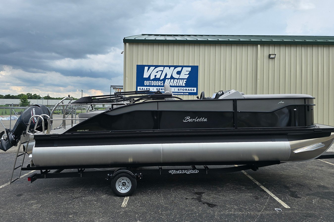 Barletta Aria Ultra Lounge A22UC with Mercury 150L