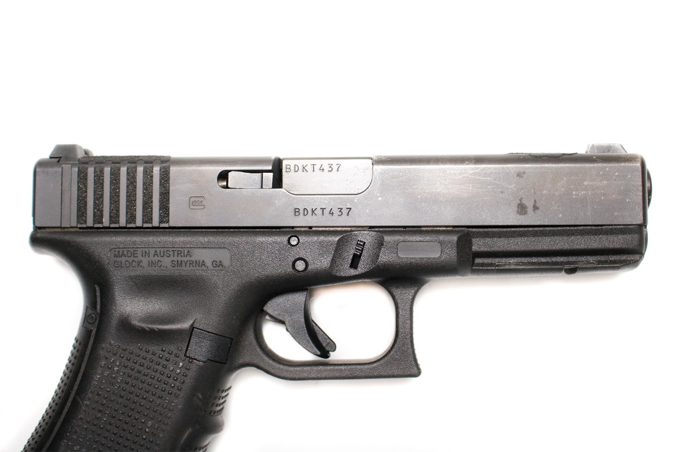 GLOCK 17 GEN 4 9mm Police Trade-In Pistol with Original Box and Two Magazines