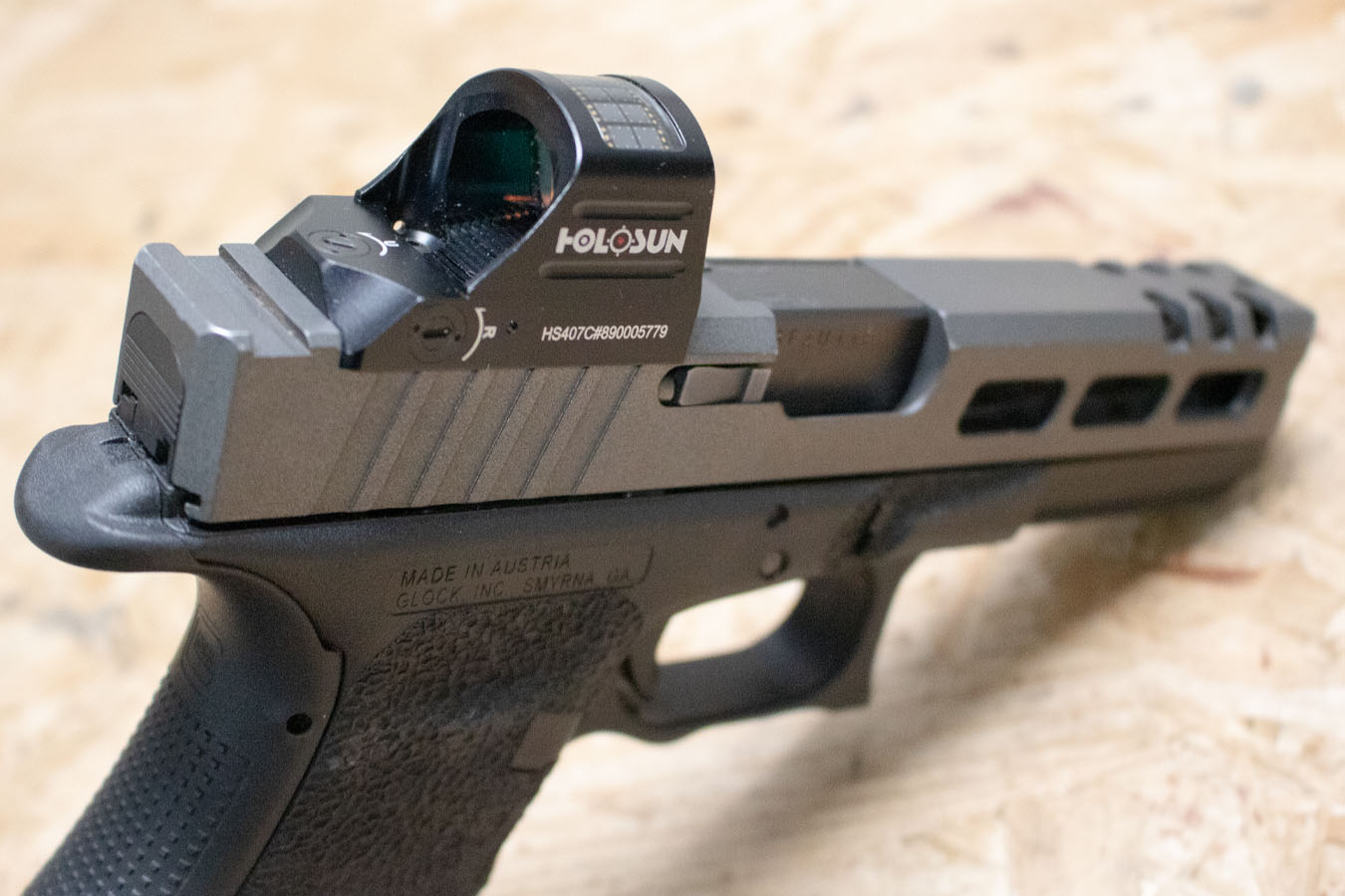 GLOCK 17 9mm Police Trade-In Pistol with Aftermarket Slide and Holosun Optic