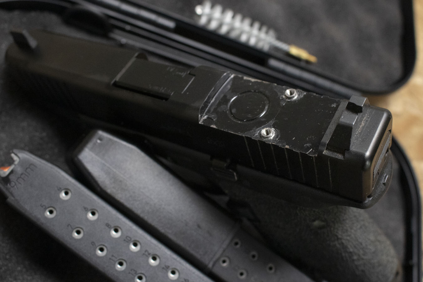 GLOCK 19 Gen5 MOS 9mm Police Trade-In Pistol with Three Magazines and Case
