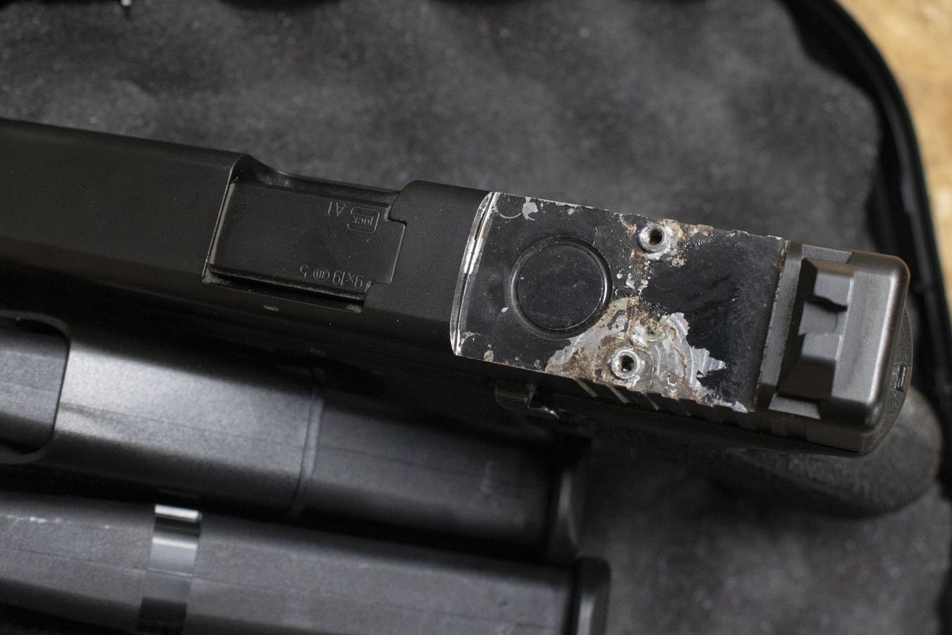 GLOCK 17 Gen5 MOS 9mm Police Trade-In Pistol with Three Magazines and Case
