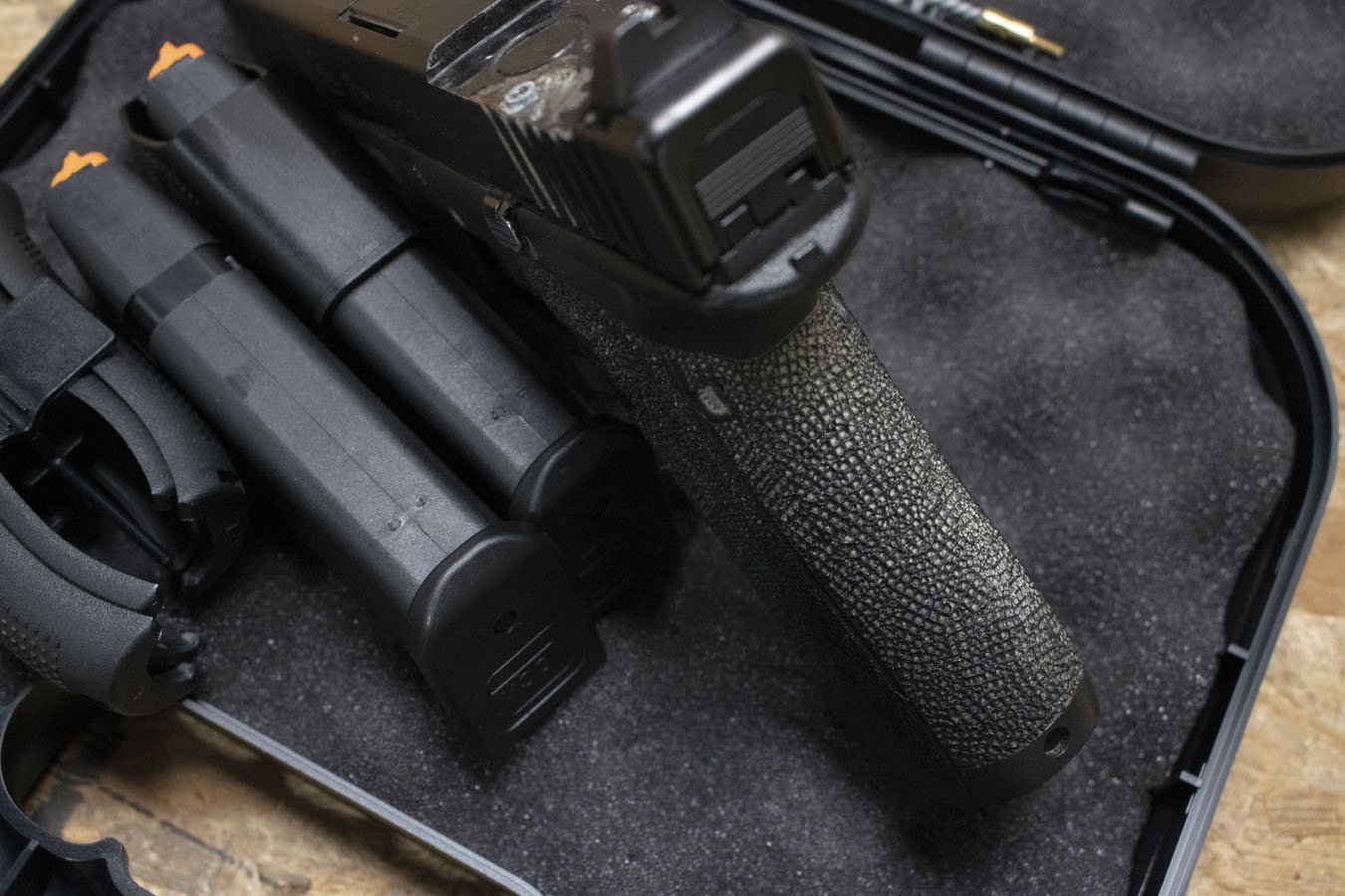 GLOCK 17 Gen5 MOS 9mm Police Trade-In Pistol with Three Magazines and Case