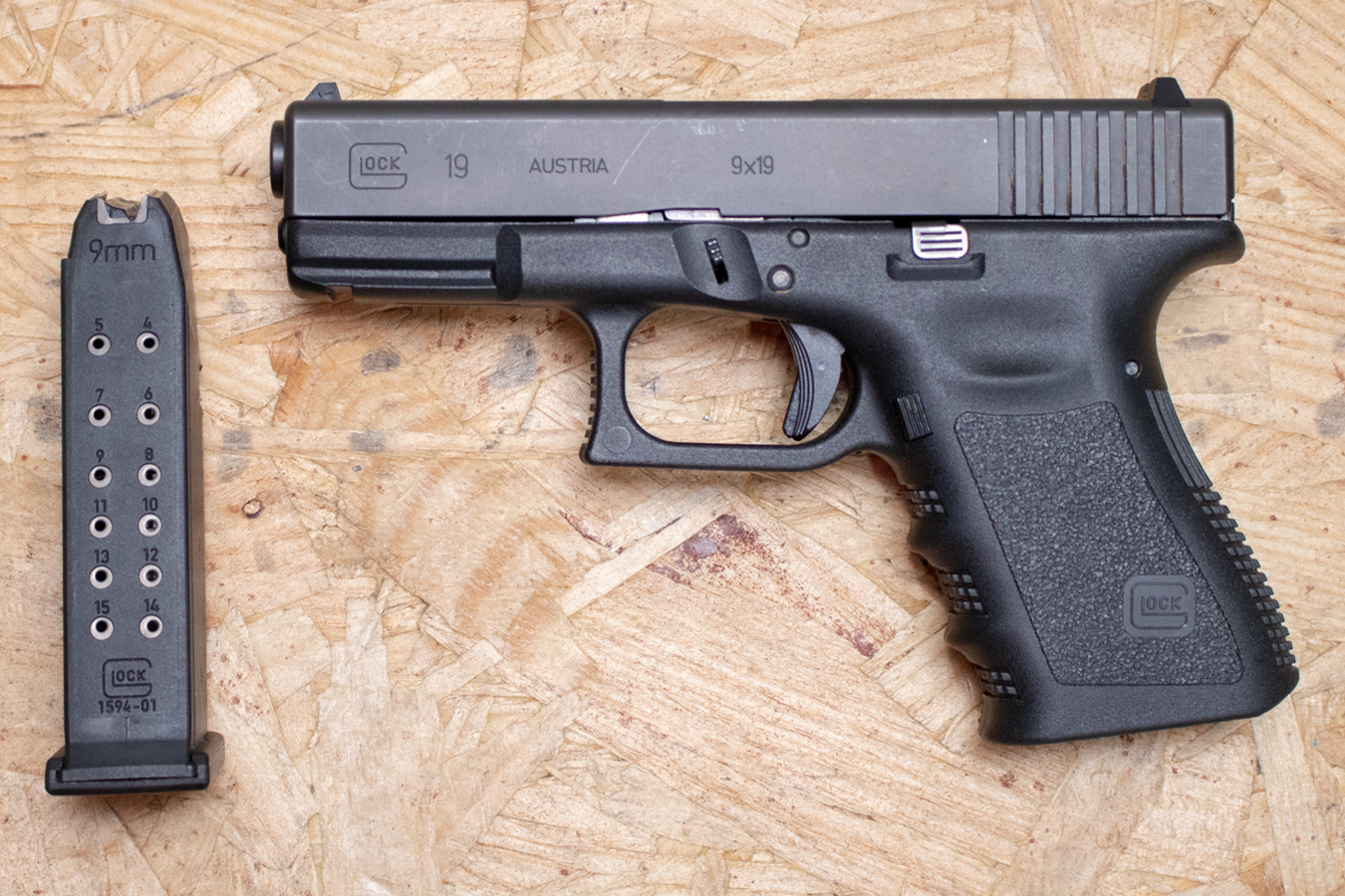 GLOCK Model 19 Gen3 9mm Police Trade-In Pistol