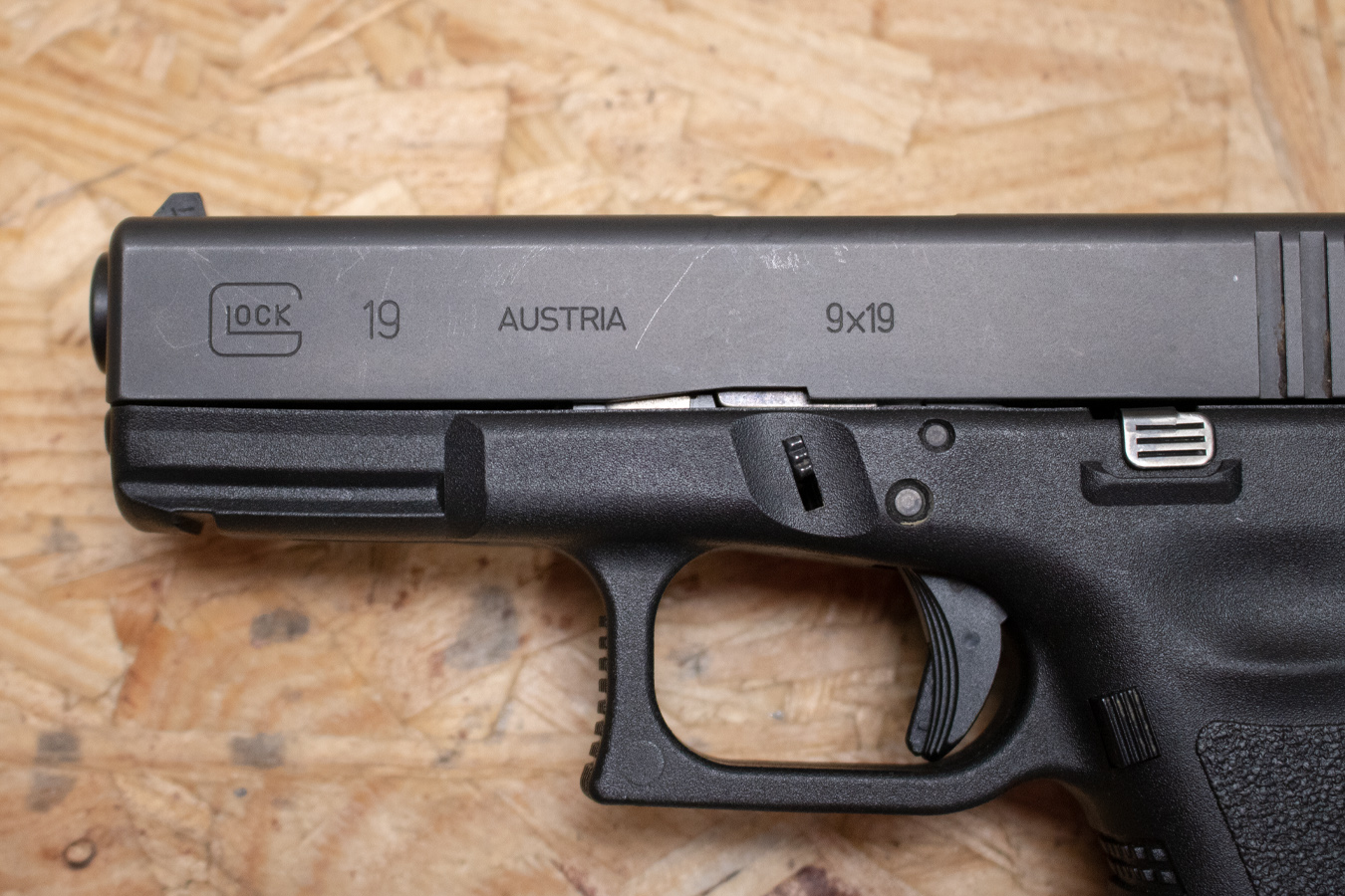 GLOCK Model 19 Gen3 9mm Police Trade-In Pistol