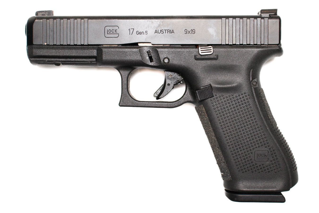 GLOCK 17 Gen 5 9mm Police Trade-In Pistol with Original Box and Two Magazines