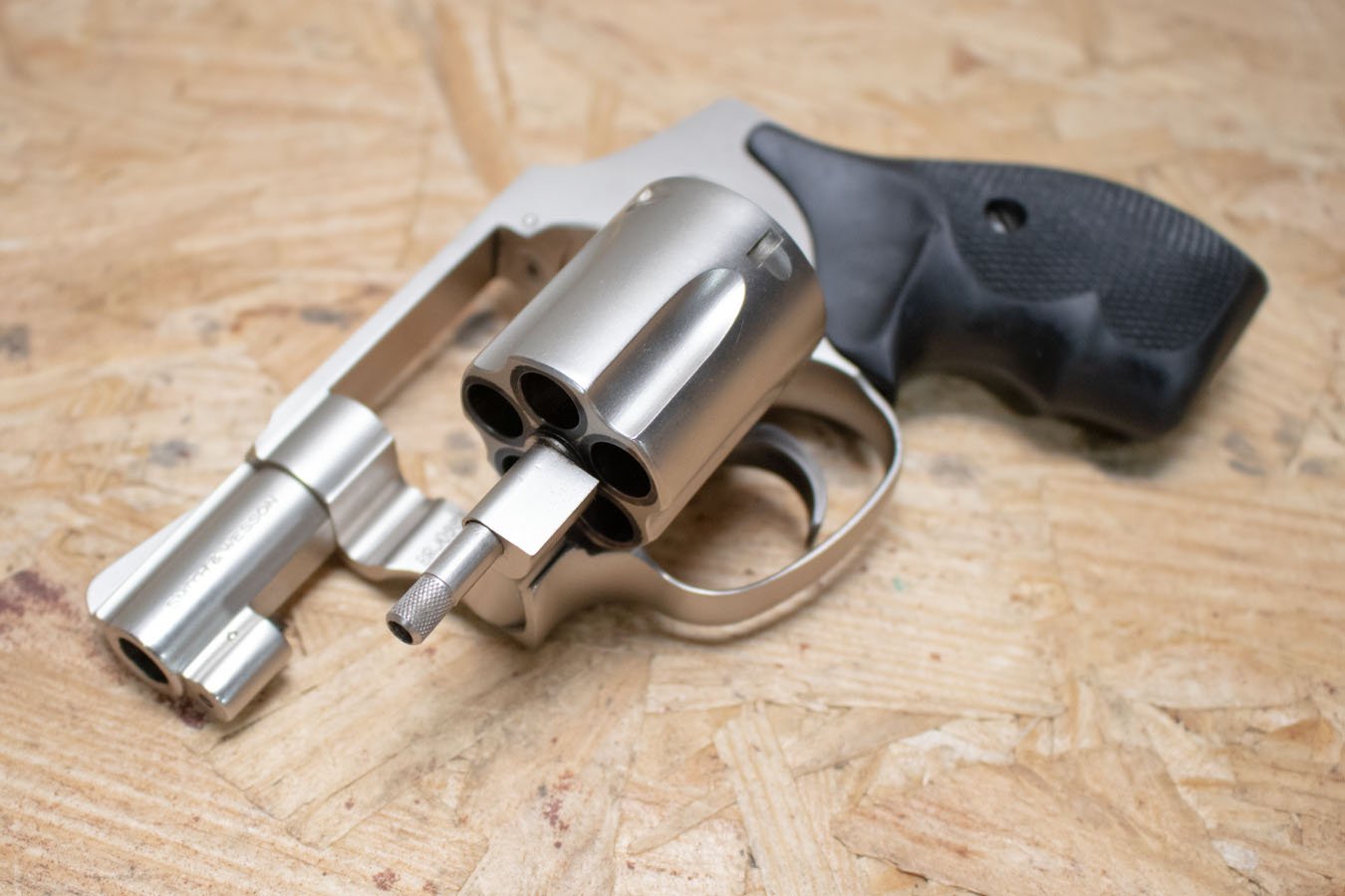 SMITH AND WESSON Model 442 Airweight 38 Special Hammerless Used Trade-In Revolver in Stainless