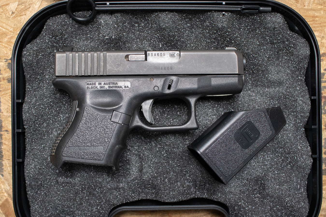 GLOCK 27 Gen3 40 S&W Police Trade-In Pistol (Magazine Not Included)
