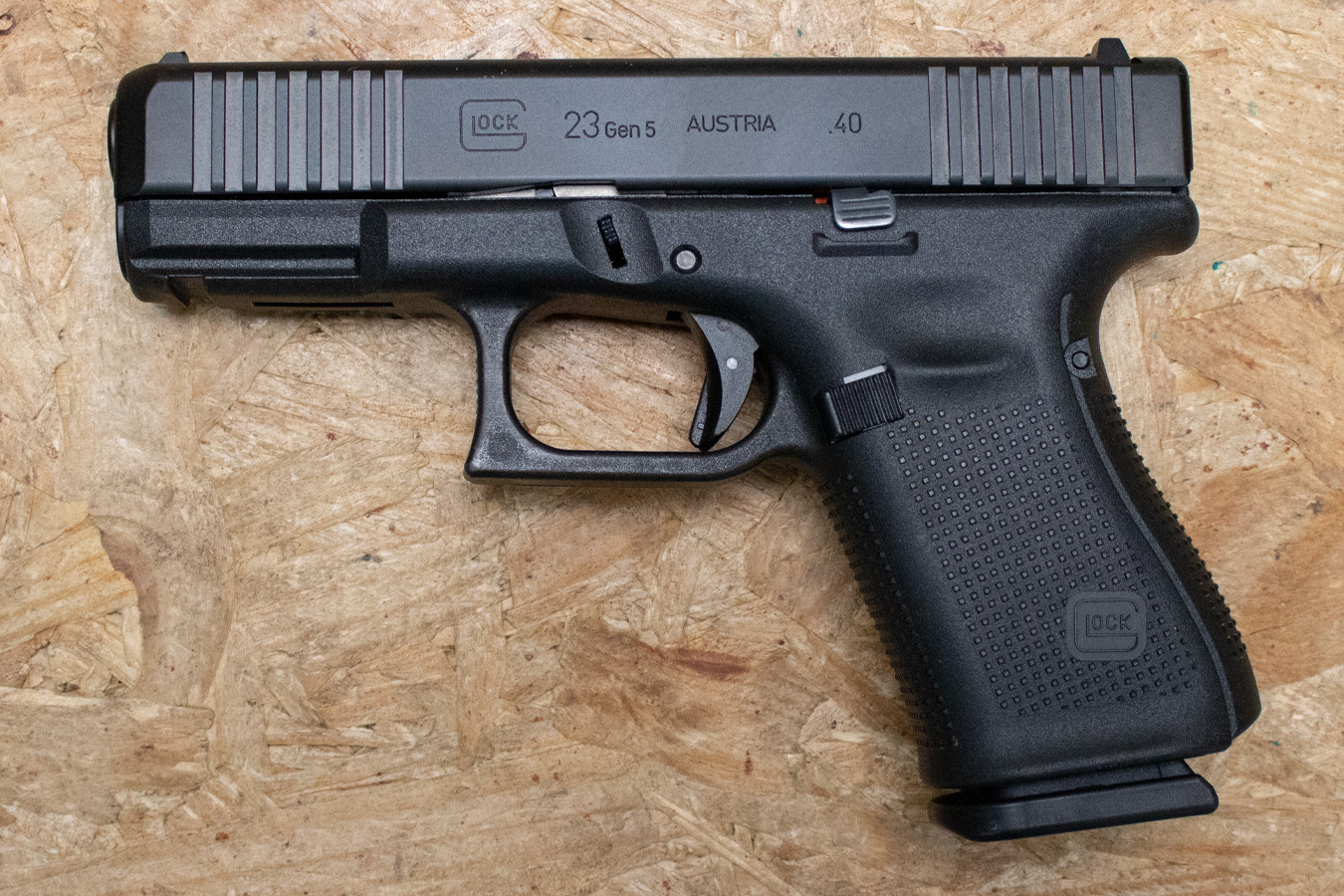 GLOCK 23 Gen5 40 S&W Semi-Auto Pistol with Front and Rear Serrated Slide