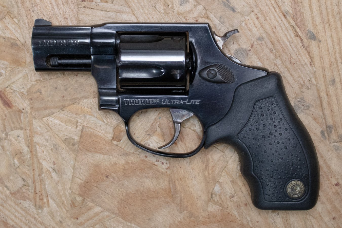 TAURUS Model 85 Ultra-Lite .38 Special Police Trade-In Revolver