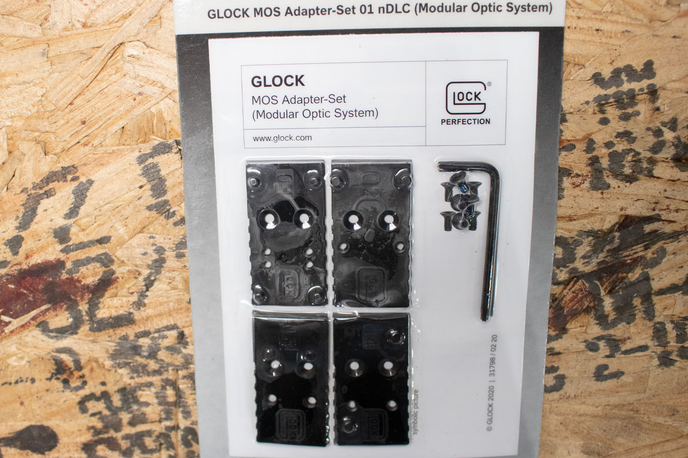 GLOCK 19 Gen5 MOS 9mm Used Trade-In Pistol w/Three Mags, MOS Adapter Plates, Backstraps, Case
