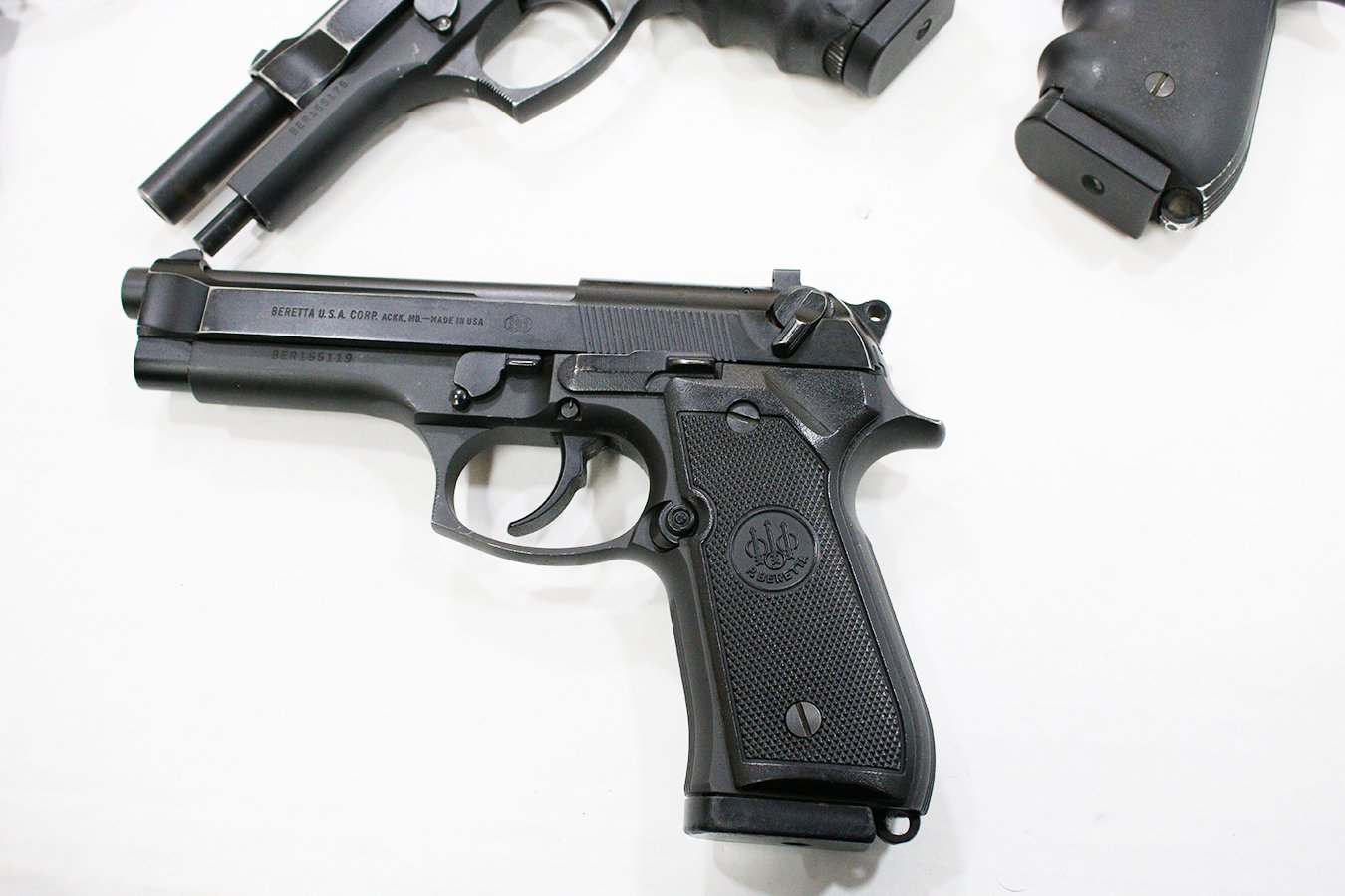 BERETTA Model 96 40 S&W DA/SA Police Trade-in Pistols (Good Condition)