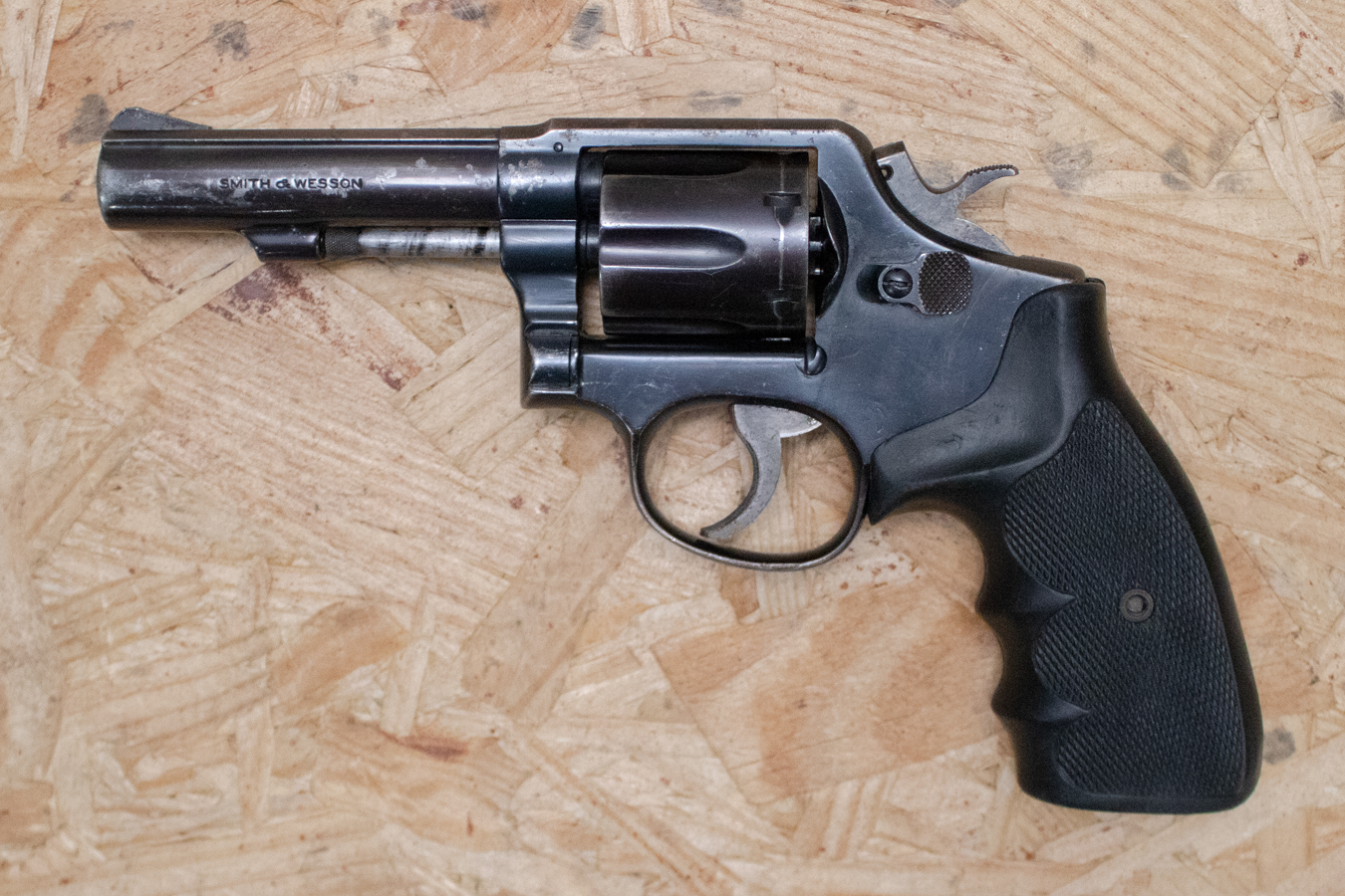 SMITH AND WESSON Model 10-1 38 Special Police Trade-In Revolver with Heavy Barrel, Rubber Grips