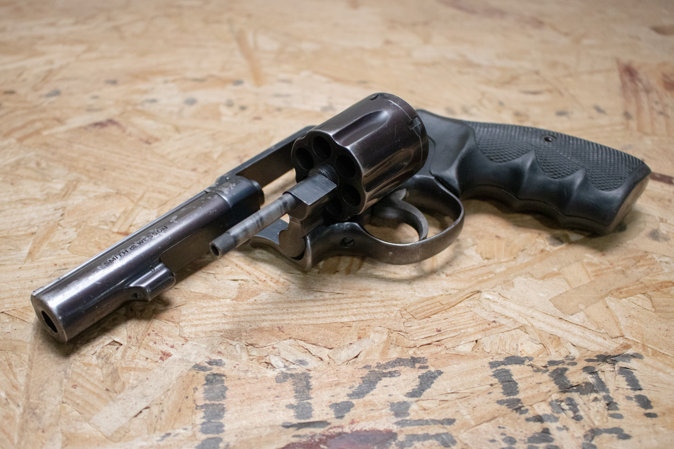 SMITH AND WESSON Model 10-1 38 Special Police Trade-In Revolver with Heavy Barrel, Rubber Grips