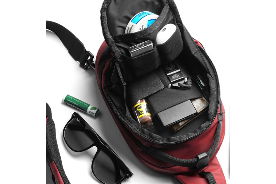 SAVIOR Obscura CCW Sling Bag Crimson