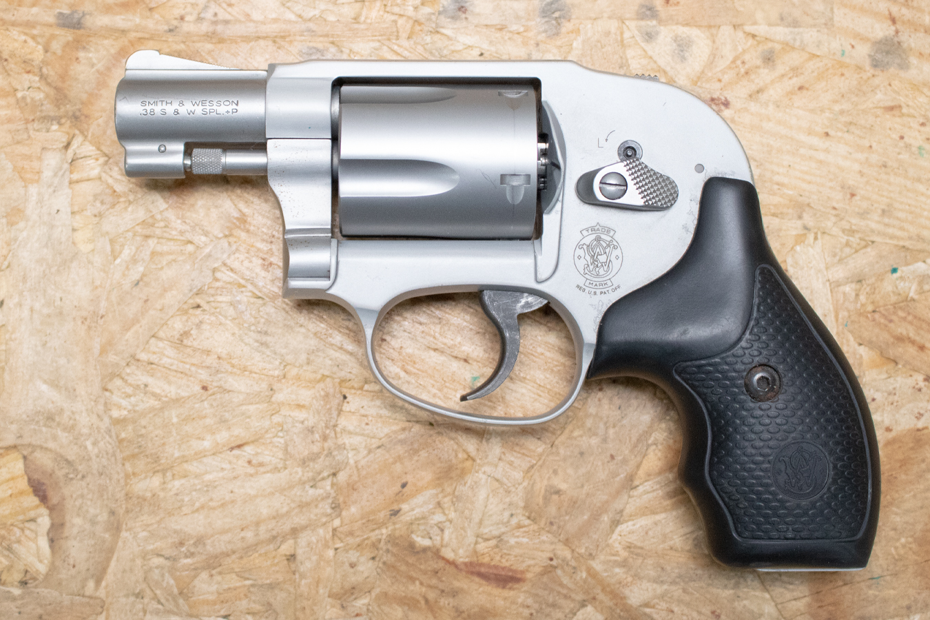 SMITH AND WESSON 638-3 Airweight 38 Special Police Trade-In Revolver with Enclosed Hammer